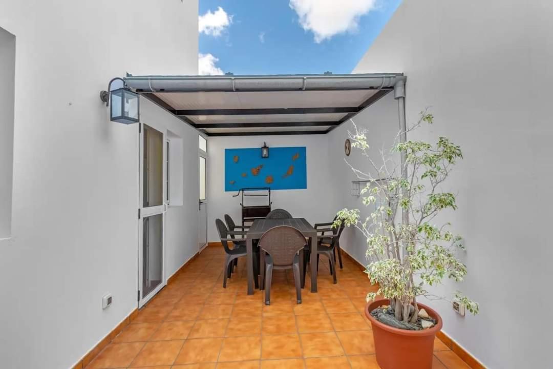 Vivienda Vacacional Las Arenitas San Nicolas ภายนอก รูปภาพ